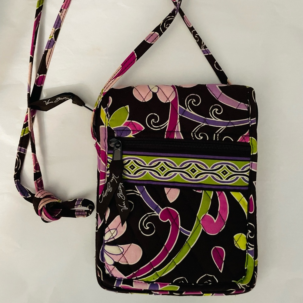 VERA BRADLEY Floral Small Quilted Crossbody Bag EUC Purple Punch Retired